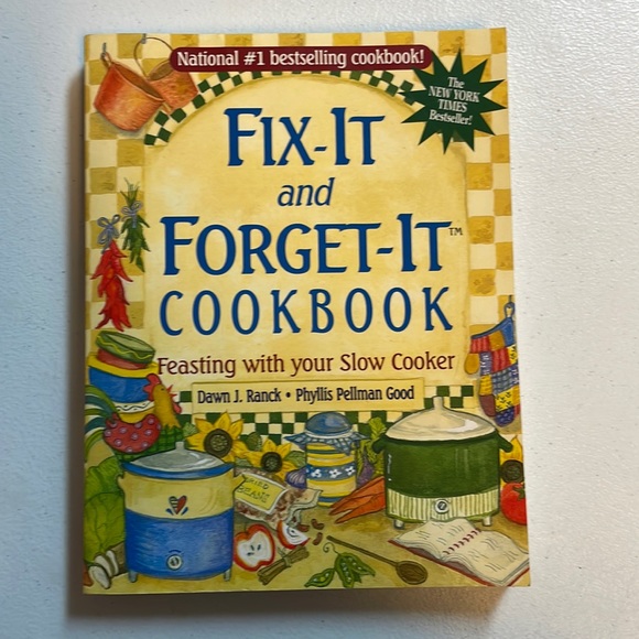 Cookbooks Other - 🌈2/$8  Fix-It and Forget-It: Feasting with Your Slow Cooker